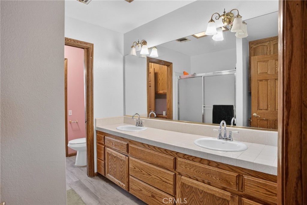 3848 E Avenue T4 Property Photo 16