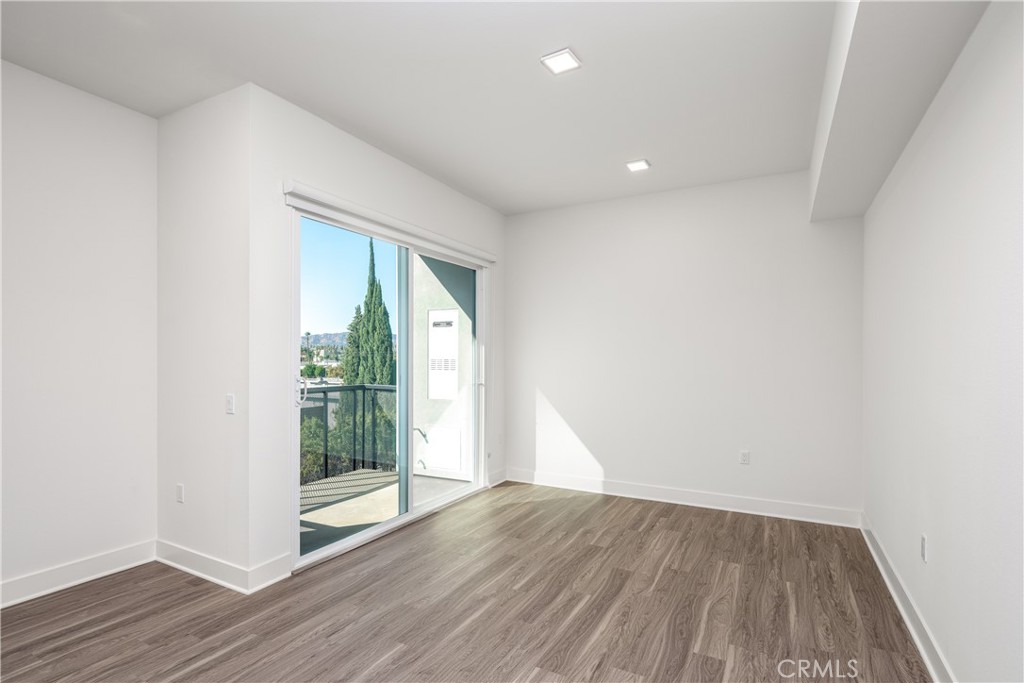 6800 Variel Avenue 204 Property Photo 21