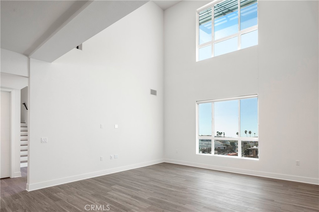 6800 Variel Avenue 204 Property Photo 23