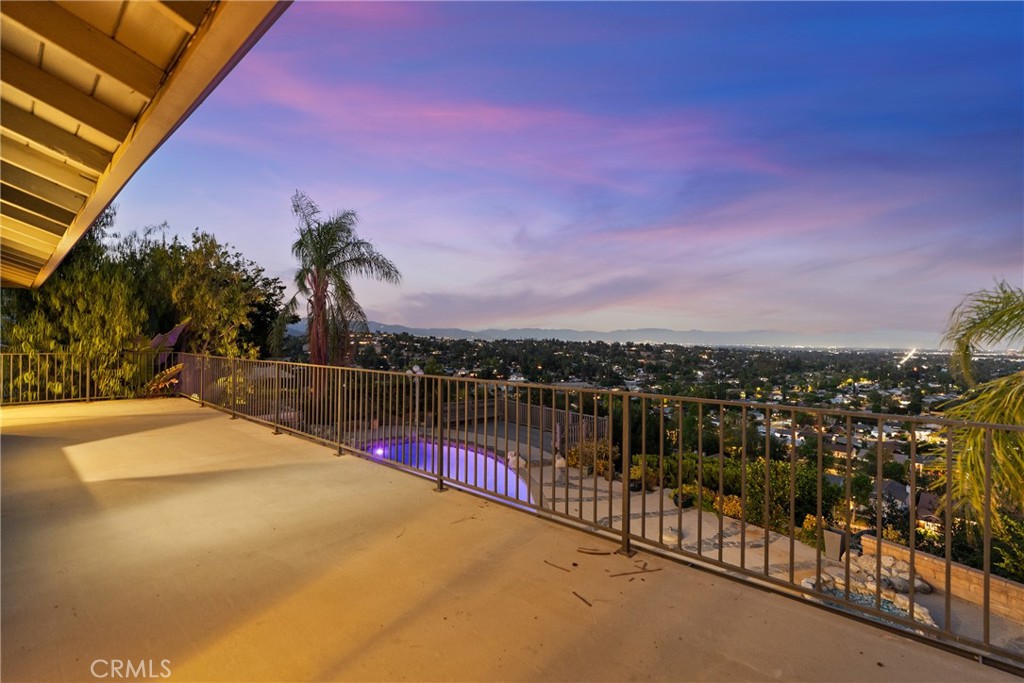 6758 Julie Property Photo 4