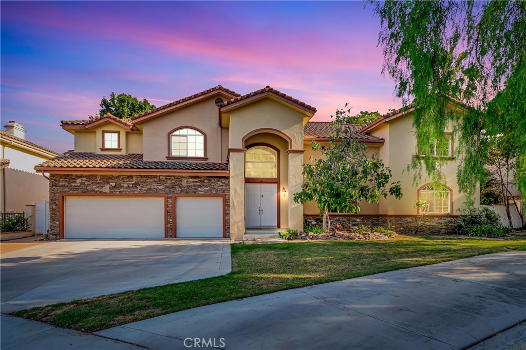 23556 Lull Property Photo 1