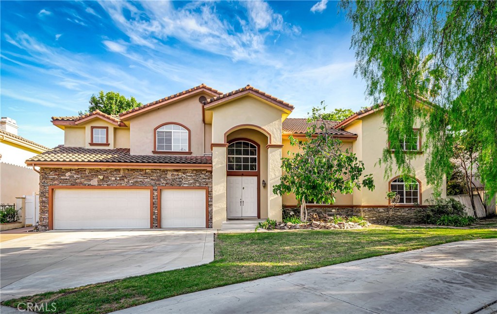 23556 Lull Property Photo 2