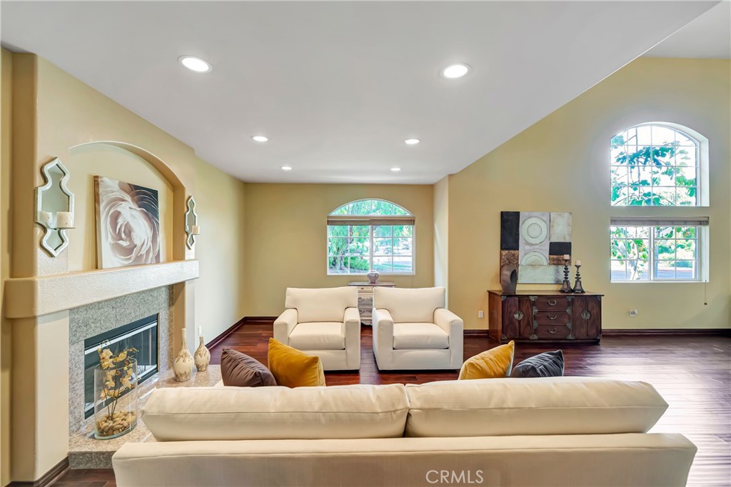 23556 Lull Property Photo 8