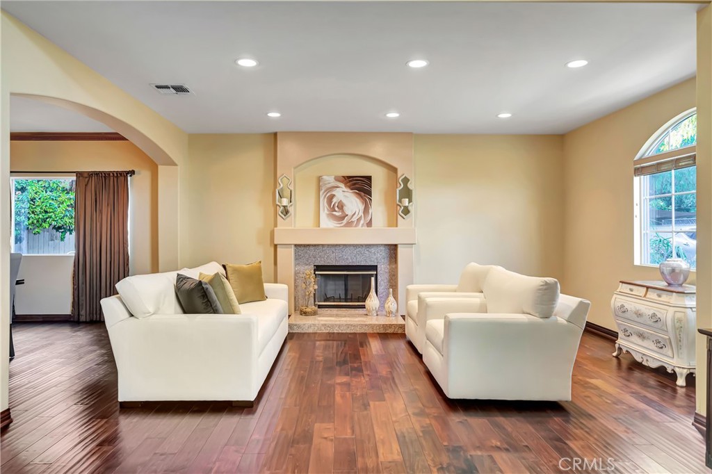 23556 Lull Property Photo 9