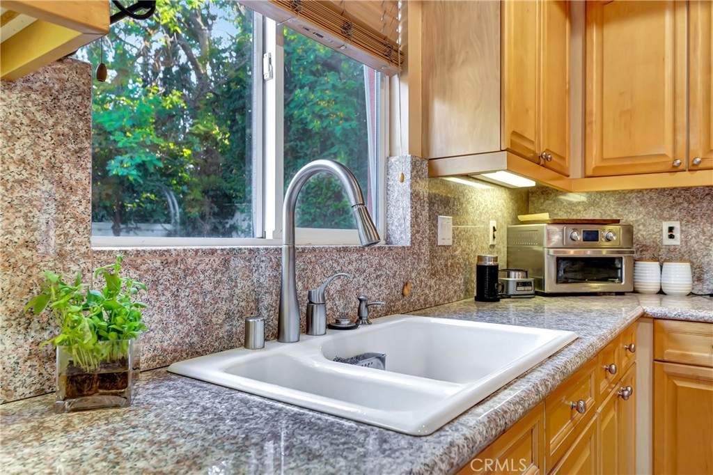 23556 Lull Property Photo 22