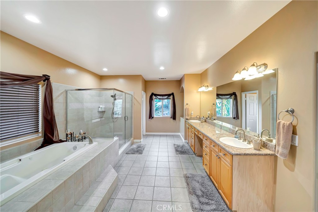 23556 Lull Property Photo 32