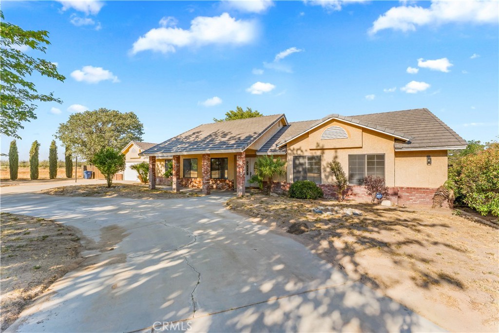 47840 91st W Property Photo 3