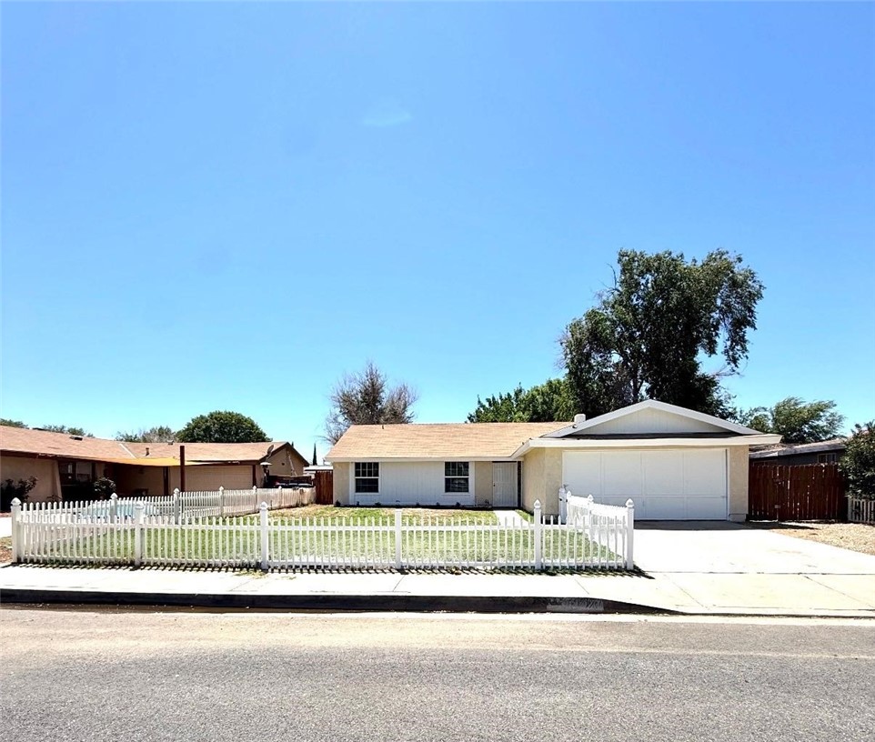 44251 E Raysack Property Photo 1