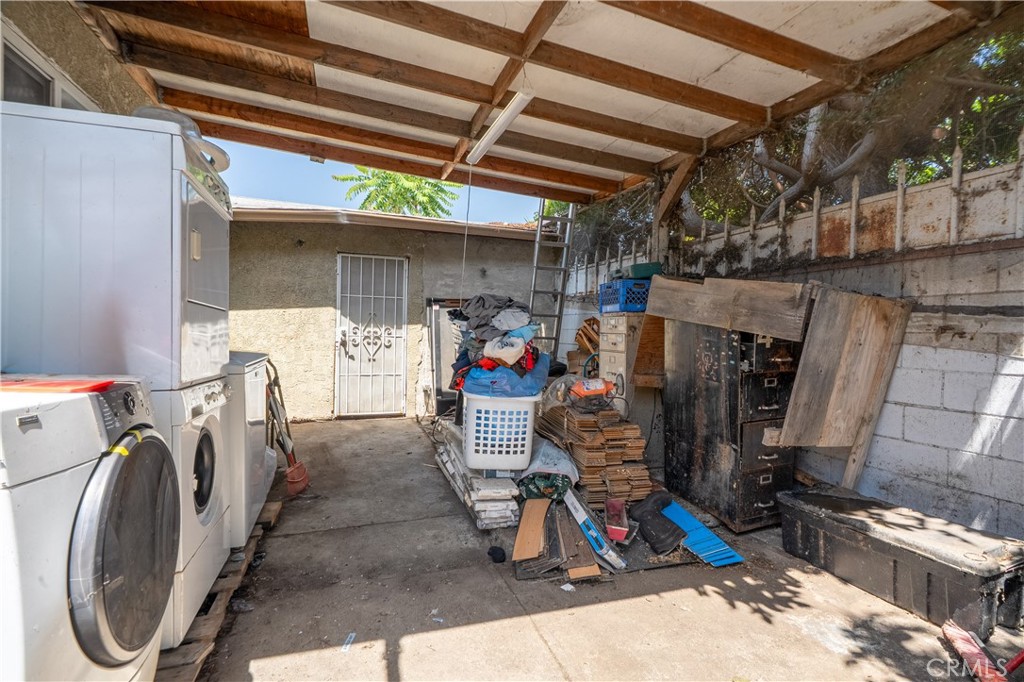 821 823 W 98th Street Property Photo 30