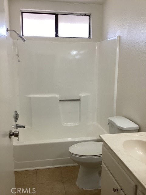 43942 18th Street E 3 Property Photo 12