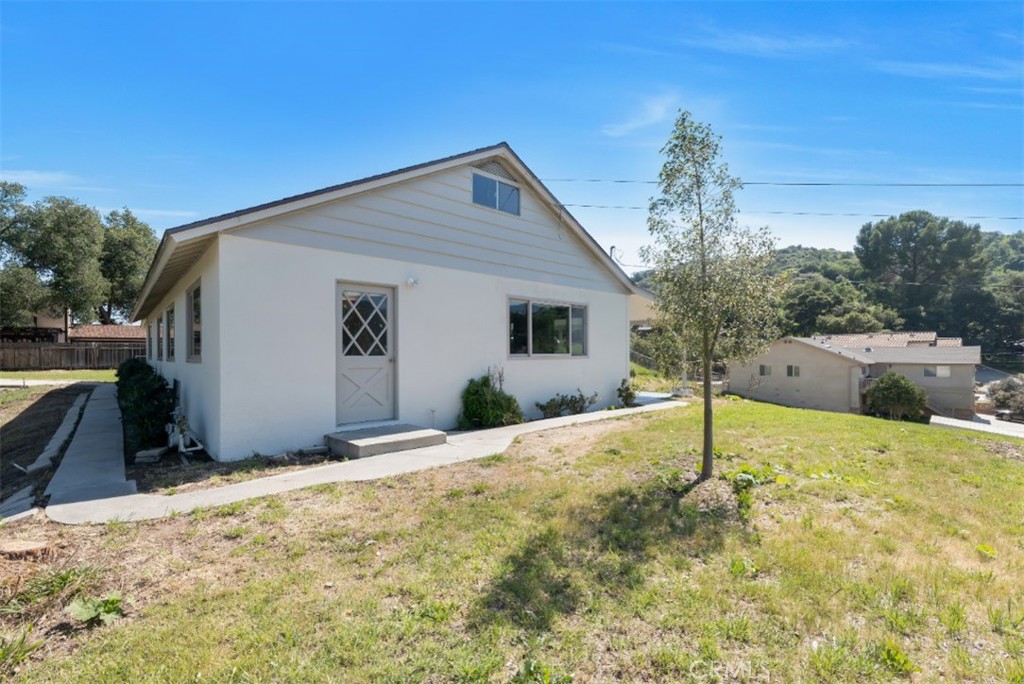 25030 Atwood Boulevard Property Photo 3
