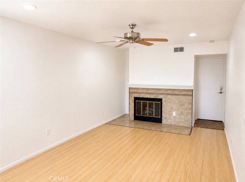 1849 E Avenue J4 Property Photo 2