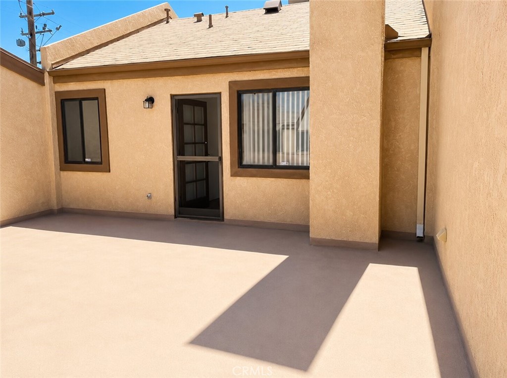 1849 E Avenue J4 Property Photo 10