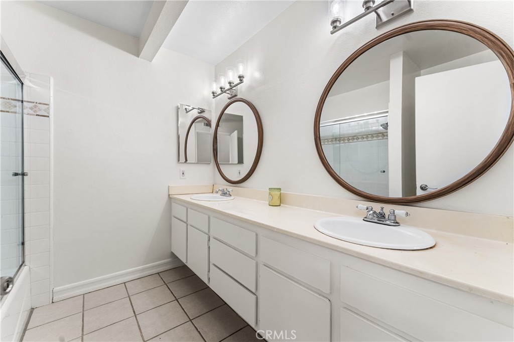 18316 Hatteras 20 Property Photo 21