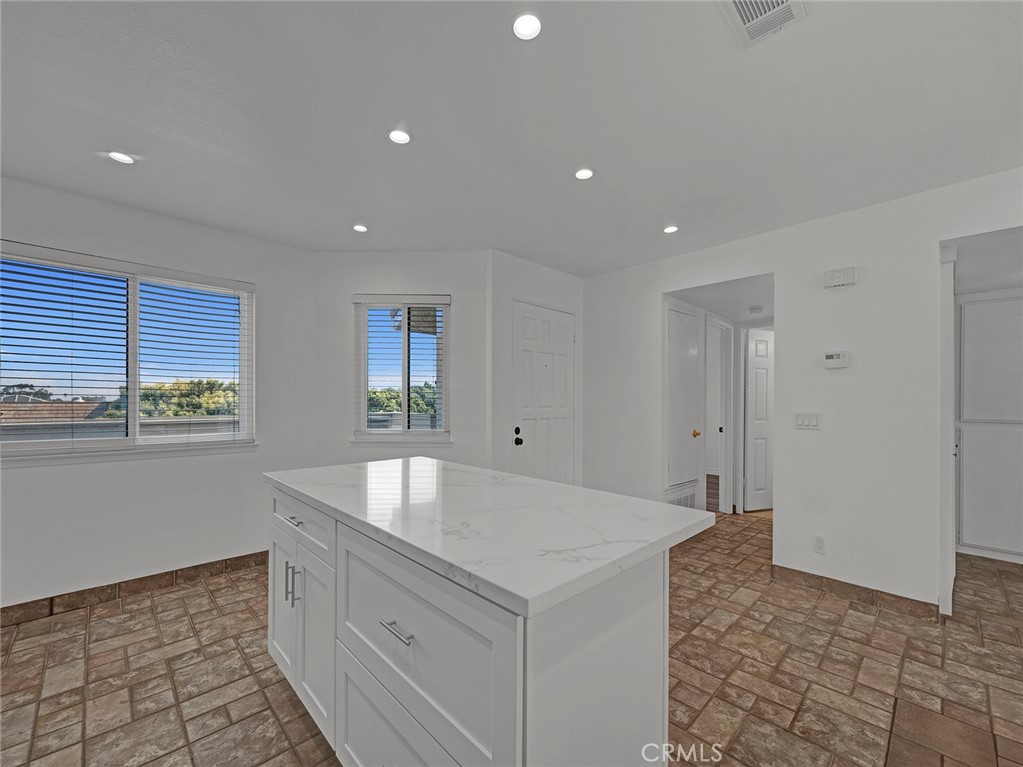 630 Island View Circle Property Photo 8