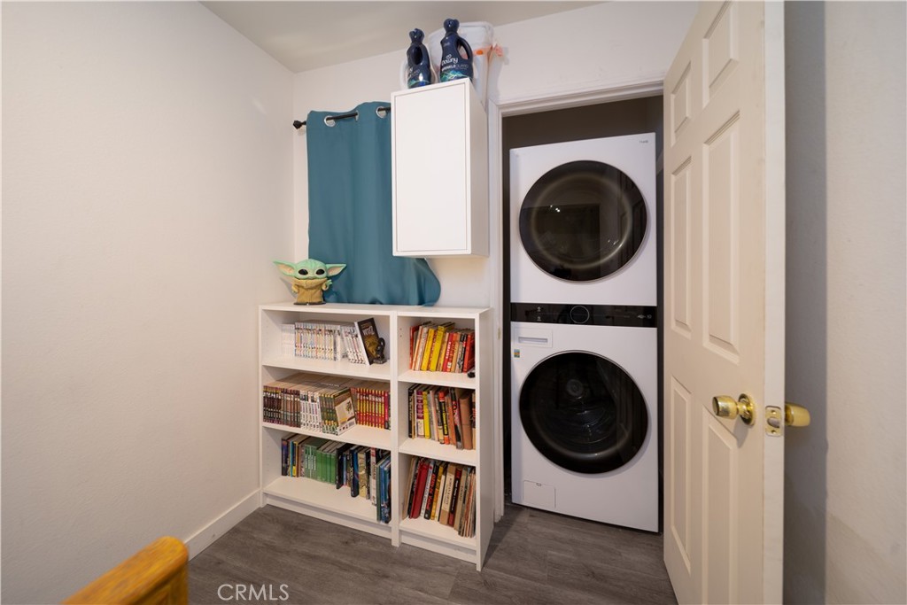 8744 Burnet 7 Property Photo 10