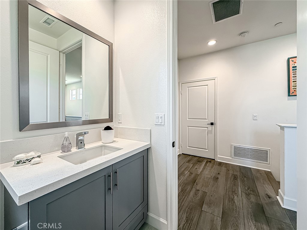 2402 Conroy Avenue Property Photo 48