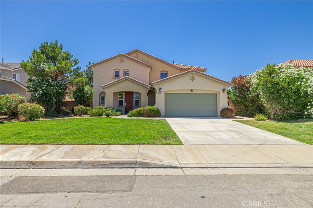42327 42nd Street W Property Photo 2