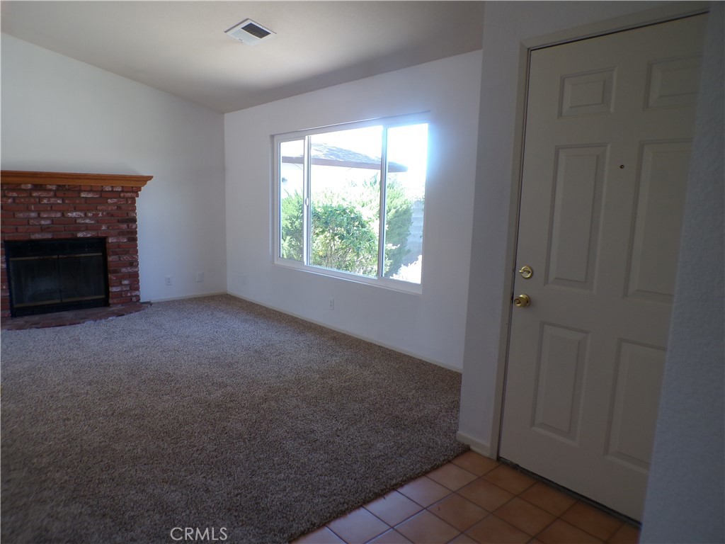 5102 W Avenue L10 Property Photo 5