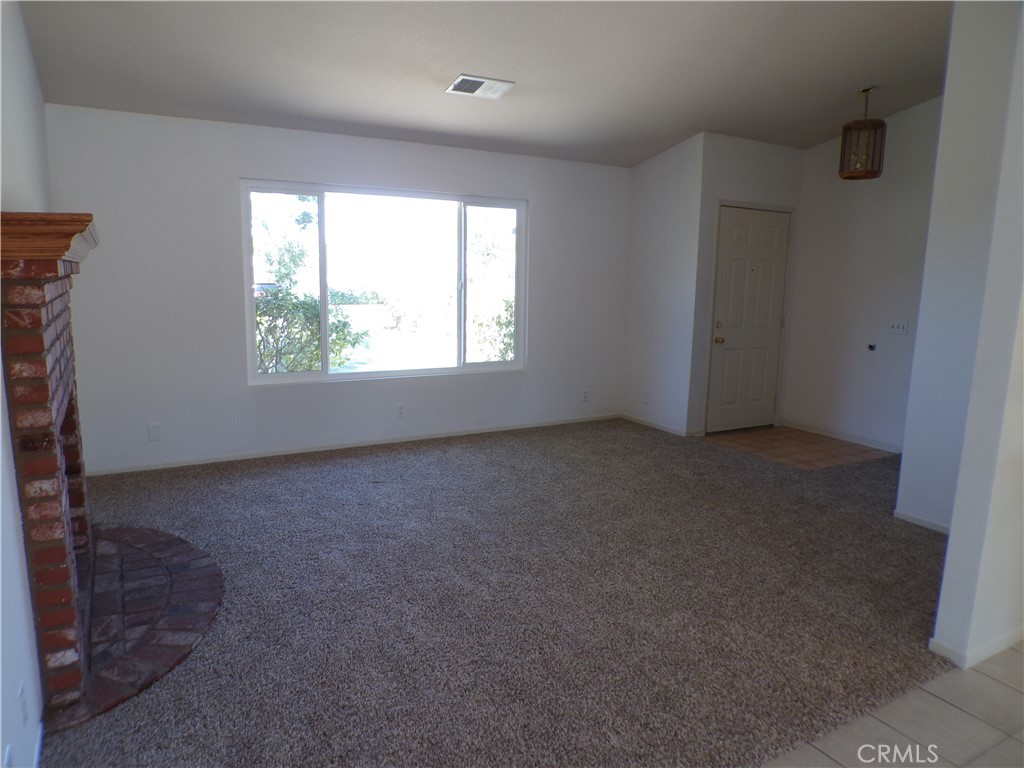 5102 W Avenue L10 Property Photo 13