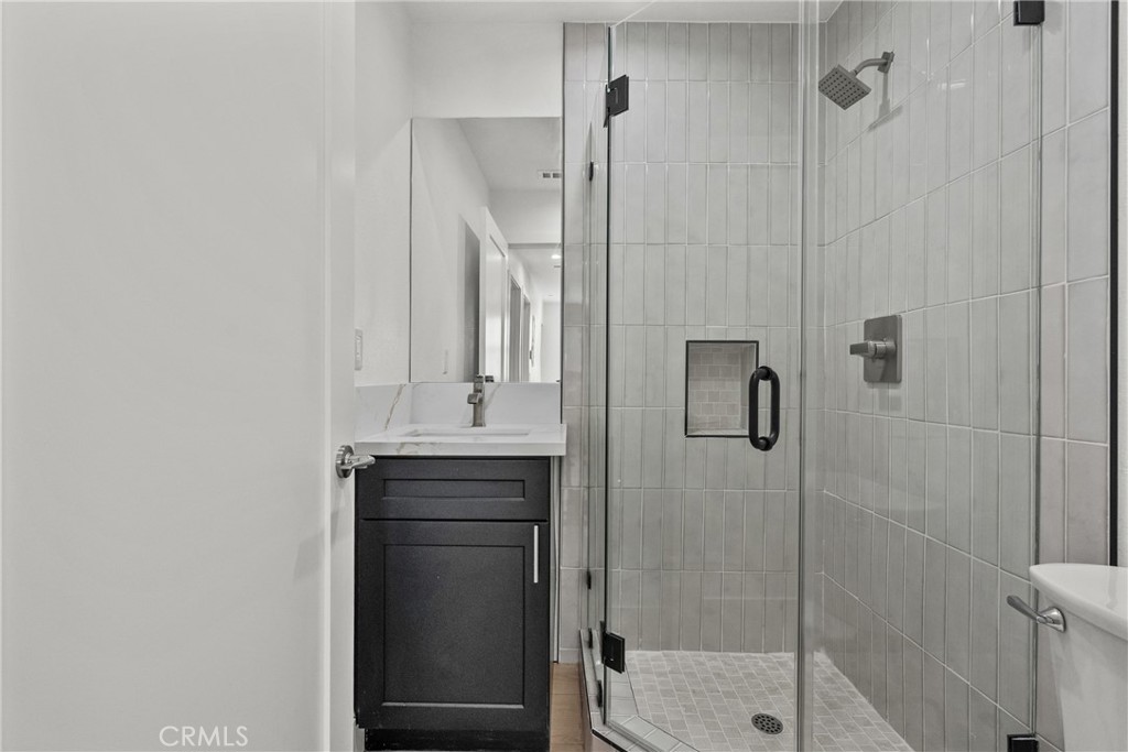 322 Leslie Way Property Photo 10