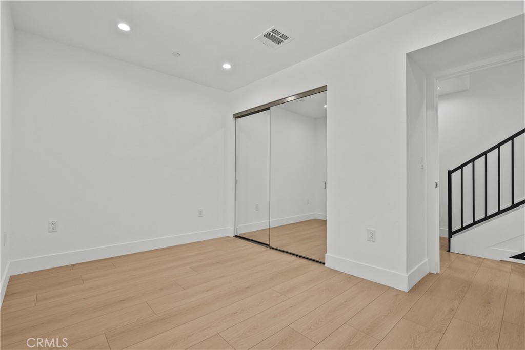 322 Leslie Way Property Photo 12