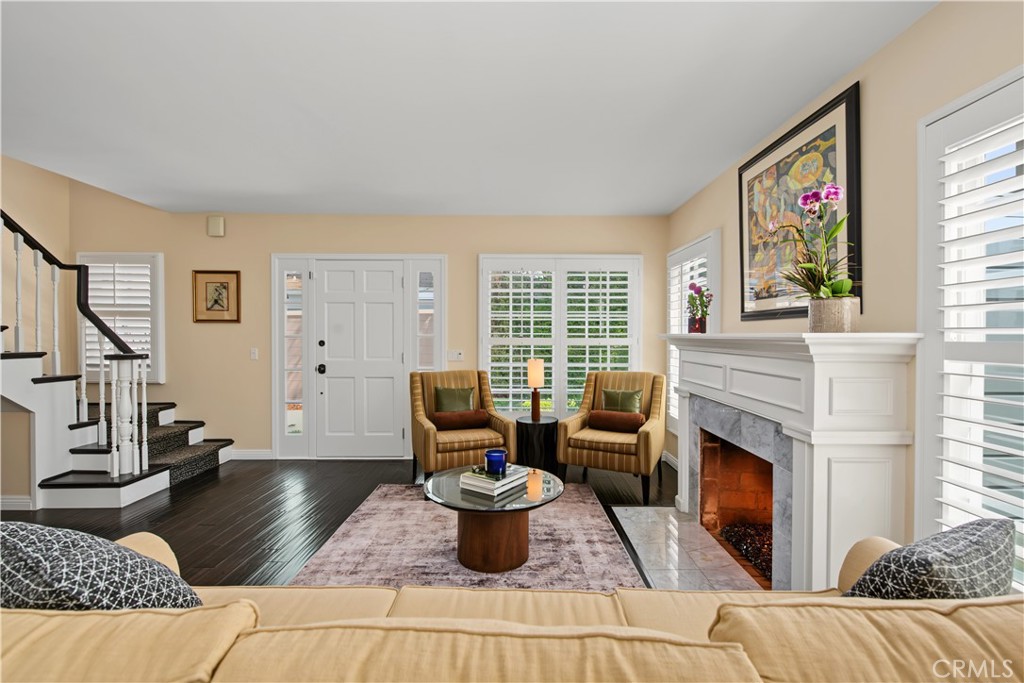 4323 Laurelgrove Avenue Property Photo 12