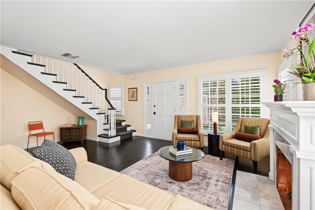4323 Laurelgrove Avenue Property Photo 13