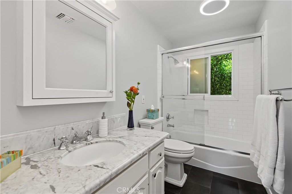 4323 Laurelgrove Avenue Property Photo 29