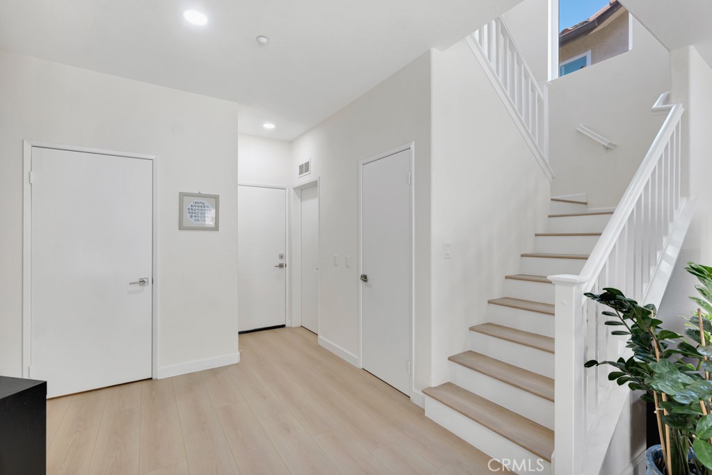13254 La Tierra Way Property Photo 12