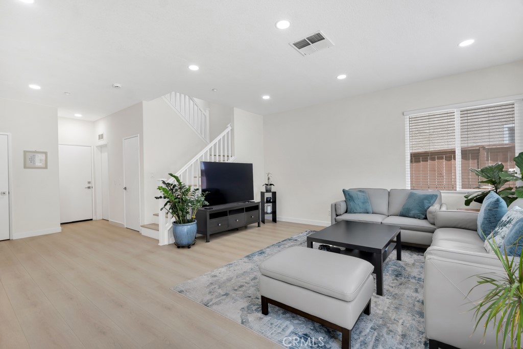 13254 La Tierra Way Property Photo 15