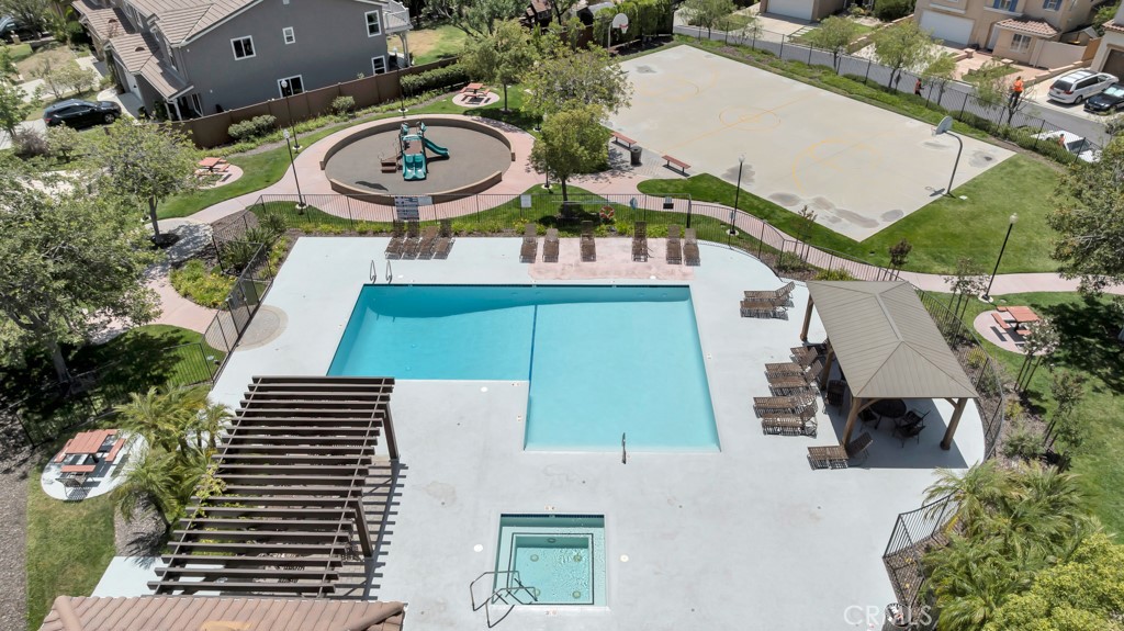 13254 La Tierra Way Property Photo 56