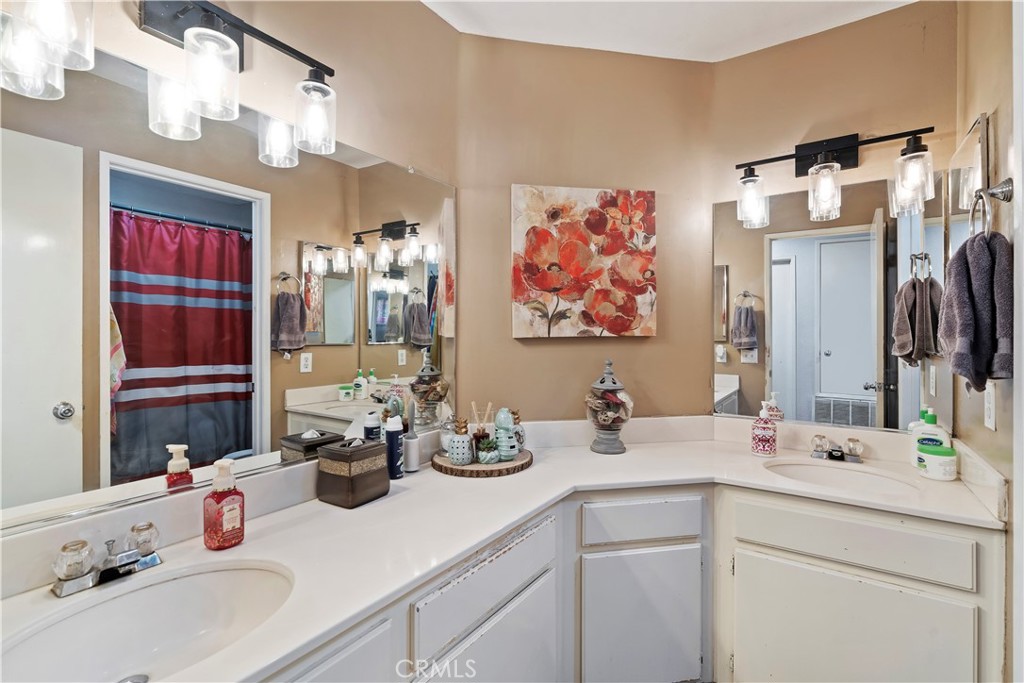 1516 W Avenue H4 Property Photo 29