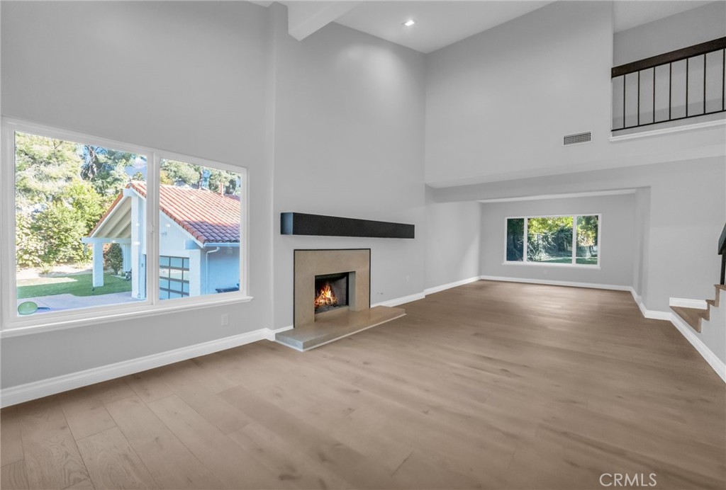 4642 Poe Avenue Property Photo 7