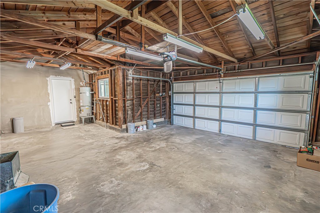 22514 Los Tigres Property Photo 9