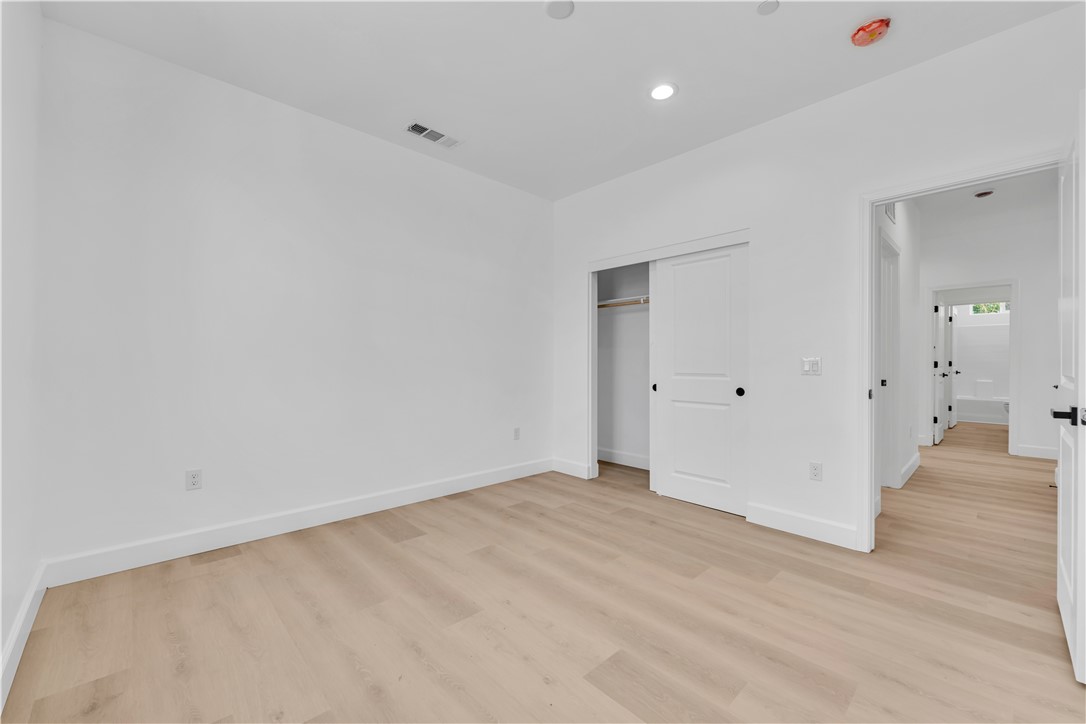 8837 Holly Property Photo 4