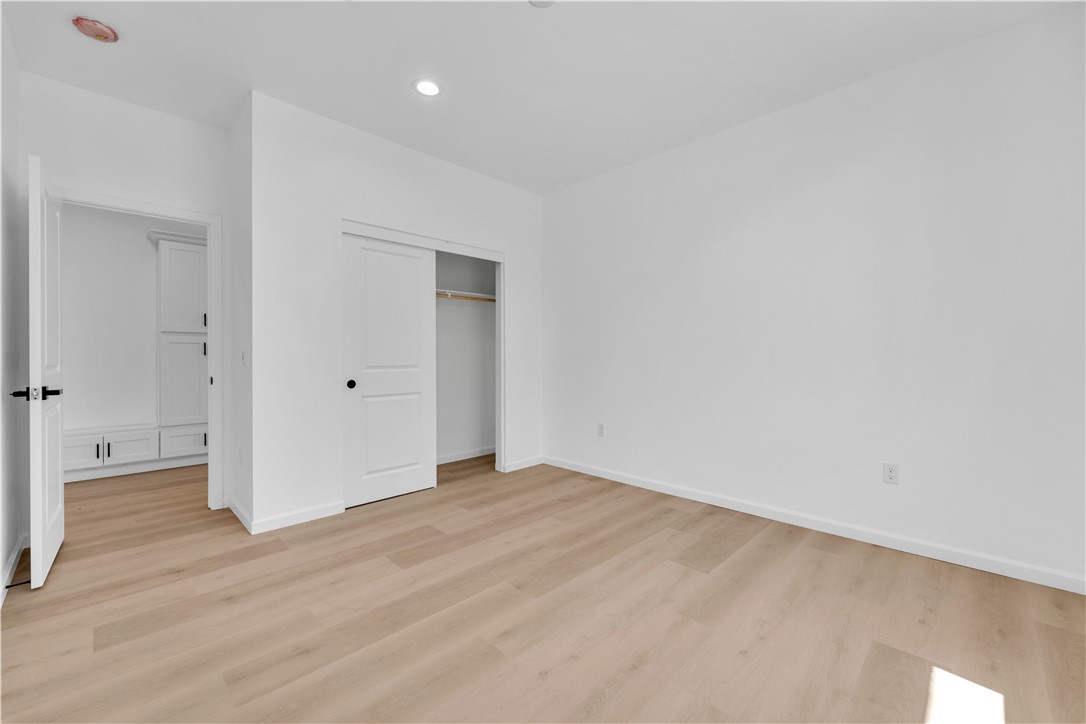 8837 Holly Property Photo 5