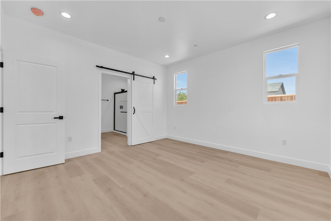 8837 Holly Property Photo 8