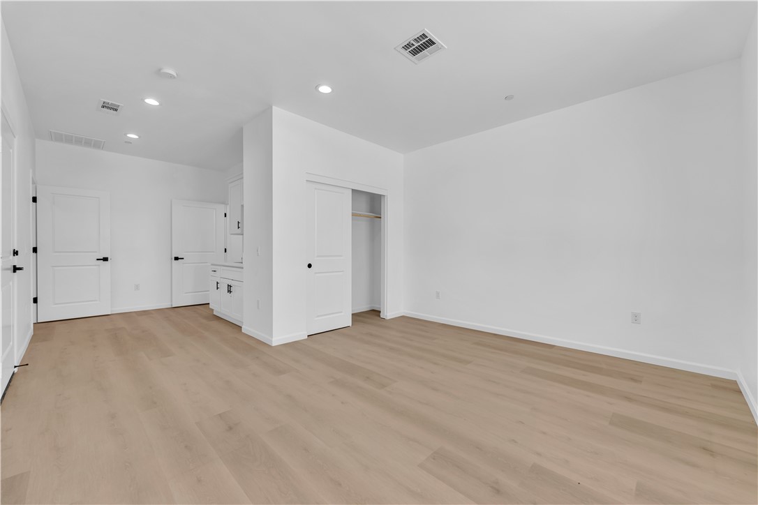 8837 Holly Property Photo 12