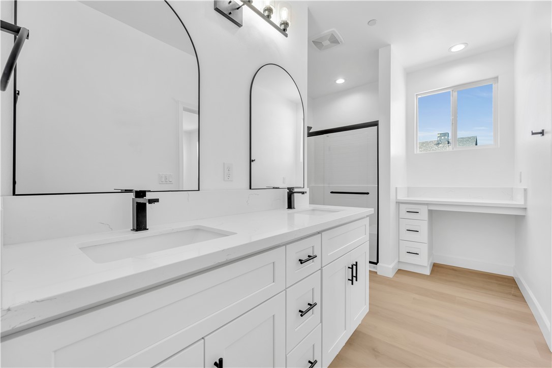 8837 Holly Property Photo 15