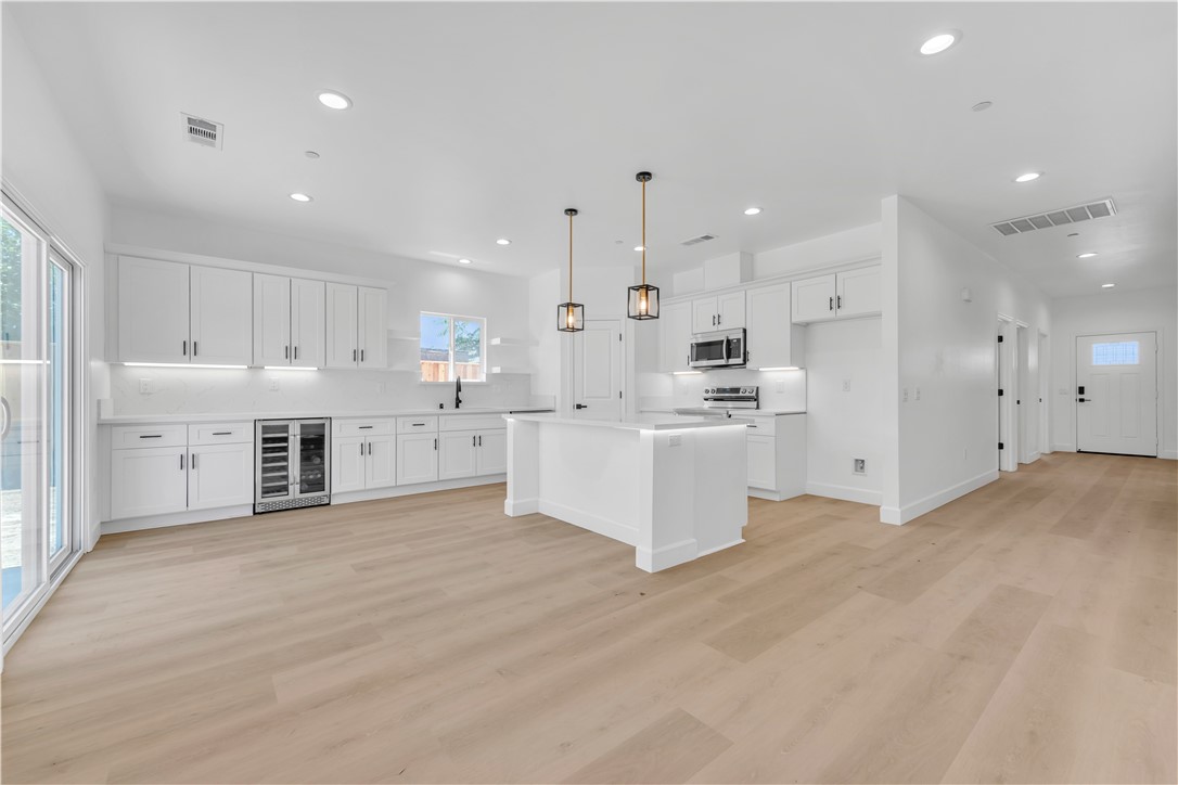 8837 Holly Property Photo 20