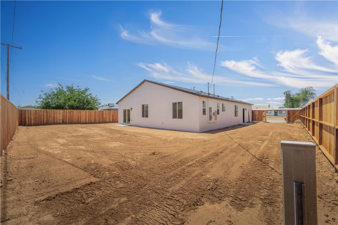 8837 Holly Property Photo 28