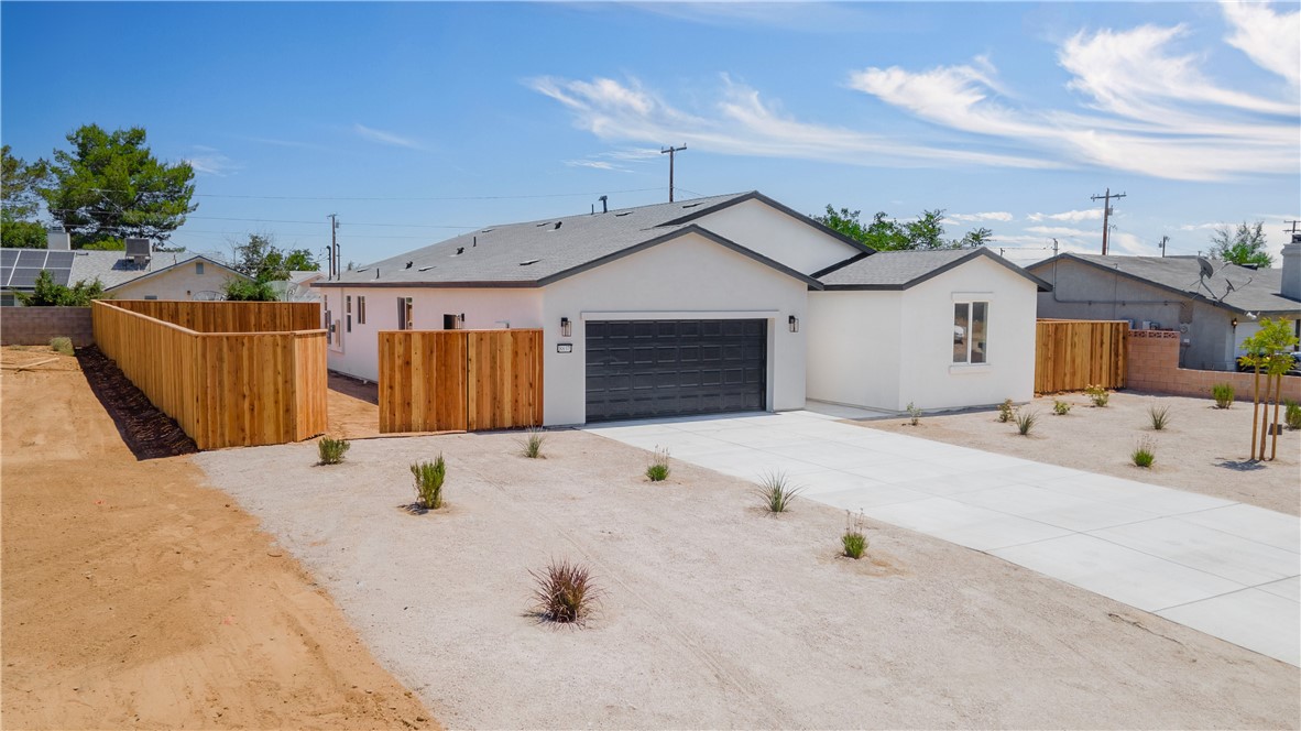 8837 Holly Property Photo 31