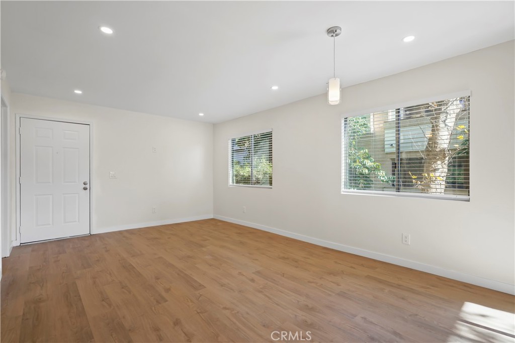 10237 De Soto A Property Photo 15