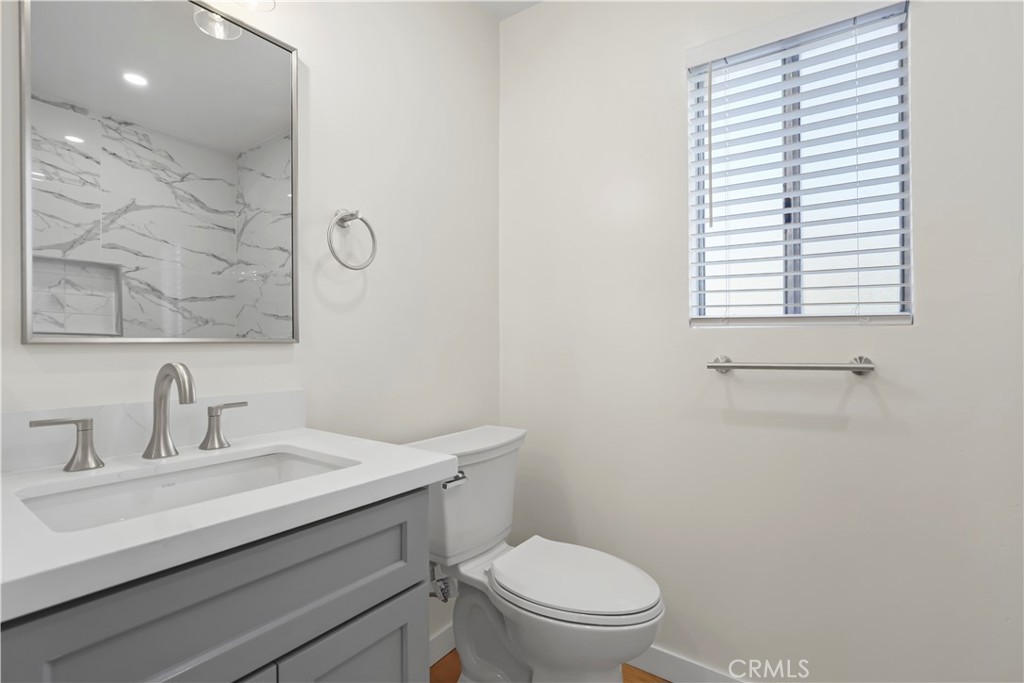 10237 De Soto A Property Photo 24