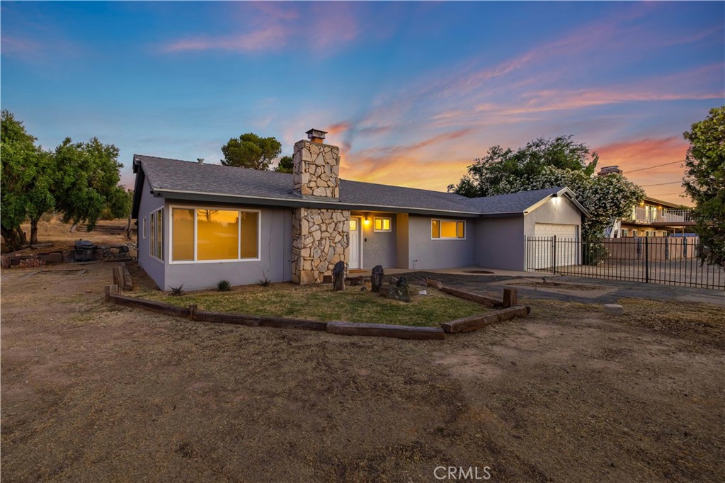 35920 42nd E Property Photo 1