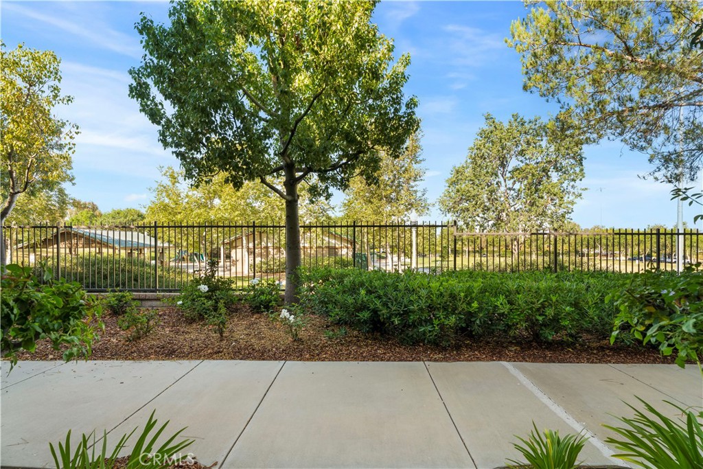 27249 Riverview Lane Property Photo 4