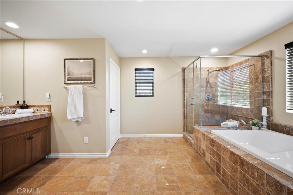 8501 Browns Creek Ln Property Photo 32