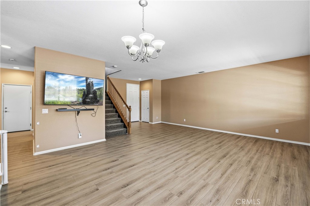 3307 Gemstone Property Photo 8