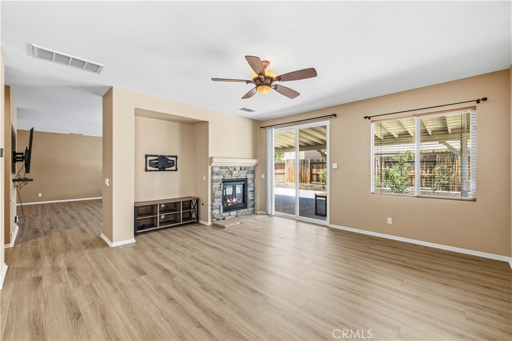 3307 Gemstone Property Photo 14